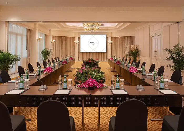 Sofitel Angkor Phokeethra Golf & 5*