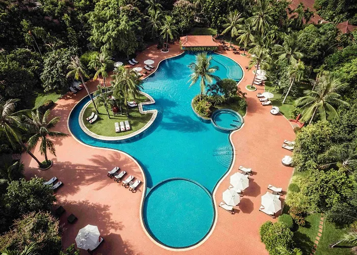 Отель Sofitel Angkor Phokeethra Golf &